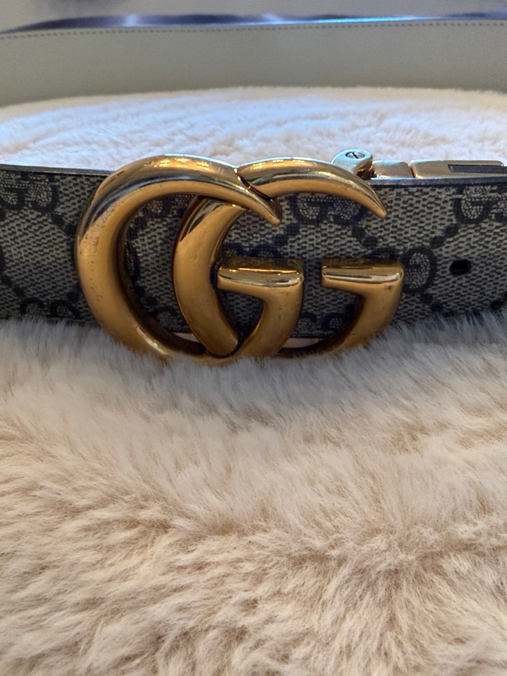 Gucci GG Monogram reversible white  Belt with Double G Gold Buckle